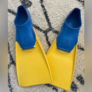 Tritan Floating Training Swim Fins (5-7/38-39)